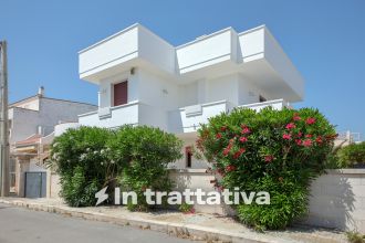 Villa in vendita, via Venere  37, Specchiolla, Carovigno