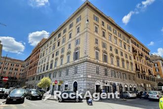 Bilocale in vendita, via Principe Amedeo  307, Centro Storico, Roma