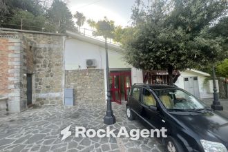 Negozio in vendita, Piazza Umberto I, Cerrelli, Altavilla Silentina