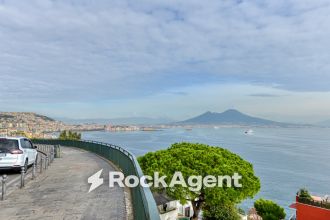 Appartamento in vendita, via Tito Livio  9, Posillipo, Napoli
