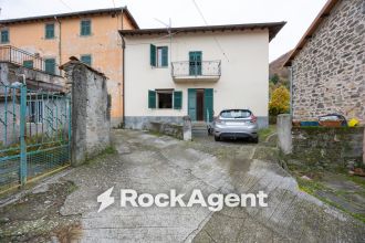Rustico in vendita, Località Villa Regnano, Regnano, Casola In Lunigiana