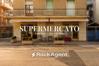 Attività / Licenza in vendita, via Trieste  37, Zona Mare, Alba Adriatica