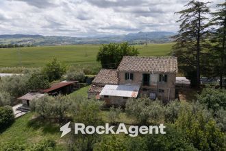 Casale in vendita, Frazione Montale  136, Arcevia
