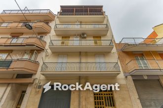 Quadrilocale in vendita, via Fabio Filzi  35, Gravina In Puglia
