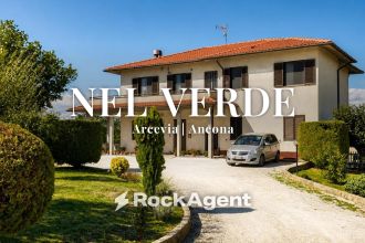 Villa in vendita, Frazione Sant'Apollinare  118, Arcevia