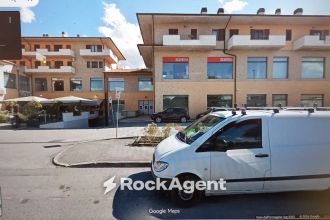 Magazzino o deposito in vendita, via Giacomo Brodolini  30, Fabriano