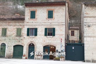 Bilocale in vendita, via Camponocecchio 15, Genga