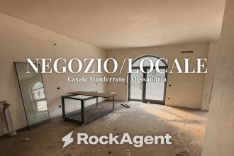 Negozio in vendita, via Guglielmo Massaia, Casale Monferrato