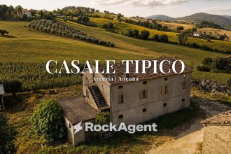 Casa colonica in vendita, Frazione Magnadorsa, Arcevia