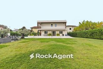 Villa in vendita, via Giuseppe Viner, Forte Dei Marmi