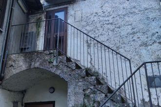 Bilocale in vendita, via dei Granari, Vallerano
