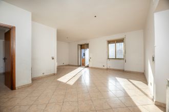 Trilocale in vendita, via Giosuè Carducci  34, Tivoli Terme, Tivoli