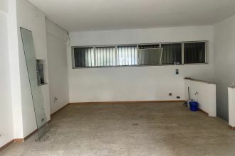 Negozio in vendita, via dei Crispolti  13, Monti Tiburtini, Roma