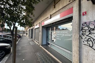 Negozio in affitto, viale dei Consoli  134, Quadraro, Roma