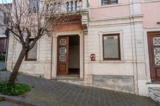 Negozio in affitto, via Andrea Doria  9, San Martino al Cimino, Viterbo