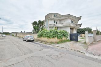 Villa in vendita, via Lucia Preite  46, Taurisano
