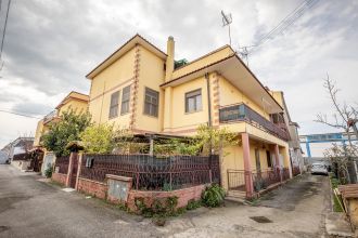 Bilocale in vendita, via Michele Migliarini  61, Anagnina, Roma