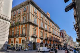 Appartamento in vendita, via Maddaloni, Museo, Napoli