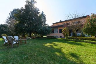 Villa in vendita, via Cristoforo Colombo , Cadorago