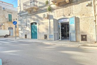 Negozio in vendita, Largo Giuseppe di Vagno  2, Centro, Ruvo Di Puglia