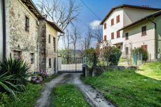 Quadrilocale in vendita, Frazione Camolino, Camolino, Montesegale