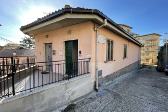 Trilocale in vendita, via don Luigi Sturzo  2, Carpine, Montefiascone