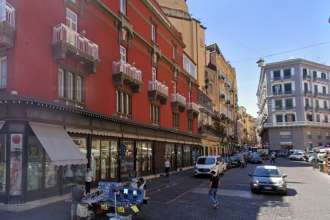 Trilocale in vendita, via Cesare Sersale, Centro, Napoli