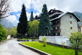 Trilocale in vendita, via Papa Giovanni XXIII  12, Bardonecchia