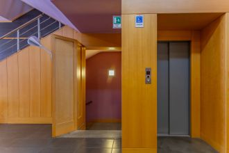 Albergo in vendita, via delle Casupole  6, Trinitapoli