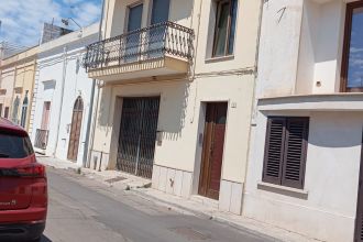 Magazzino o deposito in vendita, via Antonio Gramsci  10, Taviano
