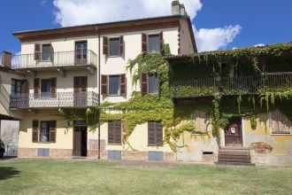 Casale in vendita, via Bricco  5, Calliano Monferrato