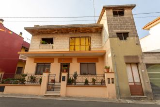 Appartamento in vendita, via Pietro Maroncelli  15, Ruffano