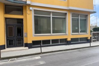 Filiale bancaria in vendita, Piazza Del Popolo  1, Piazza, Deiva Marina