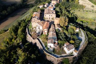 Quadrilocale in vendita, via Montebello  24, Orciano di Pesaro, Terre Roveresche