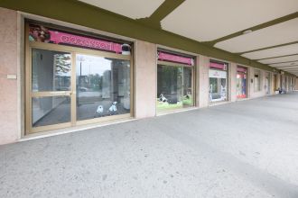 Negozio in vendita, viale Stazione Centrale, Ovada
