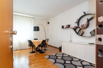 Quadrilocale in vendita, via Duca degli Abruzzi  83, Trappeto, San Giovanni La Punta