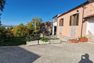 Villa in vendita, via Palmente  42, Rogliano