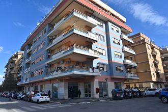 Bilocale in vendita, via Alcide Pedretti  68, Lido di Ostia, Roma