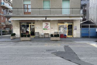 Attività / Licenza in vendita, via Trieste  37, Zona Mare, Alba Adriatica