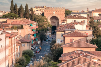 Quadrilocale in vendita, viale Camillo Benso di Cavour  238, Siena