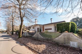 Villa in vendita, via Torino  20, Tencarola, Selvazzano Dentro