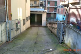 Box / Garage in vendita, viale Montello  13, Centro storico, Mantova