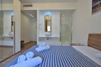 Appartamento in vendita, via Cesare Pascarella  46, Trastevere, Roma