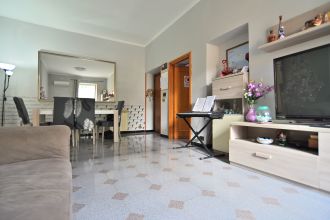 Trilocale in vendita, via Santafiora  37, Trullo, Roma