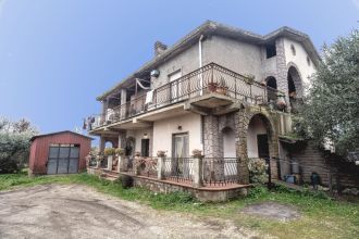Villa in vendita, Sudano  Vignanello VT  Italia, Vignanello
