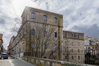Albergo in vendita, via Traspontino  1, Centro, Ragusa