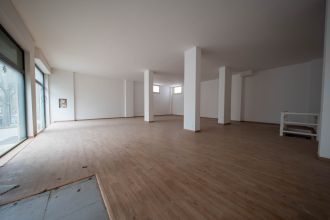 Negozio in vendita, via Giovanni Amendola  53, Sassari