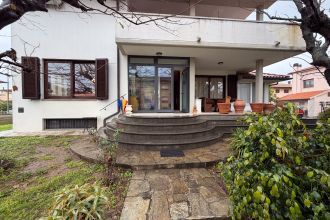 Villa in vendita, via Perugia  2A, Donoratico, Castagneto Carducci