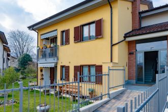 Bilocale in vendita, via Calvettera  122, Giaveno