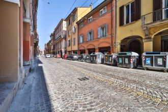 Attività / Licenza in vendita, Centro, Bologna